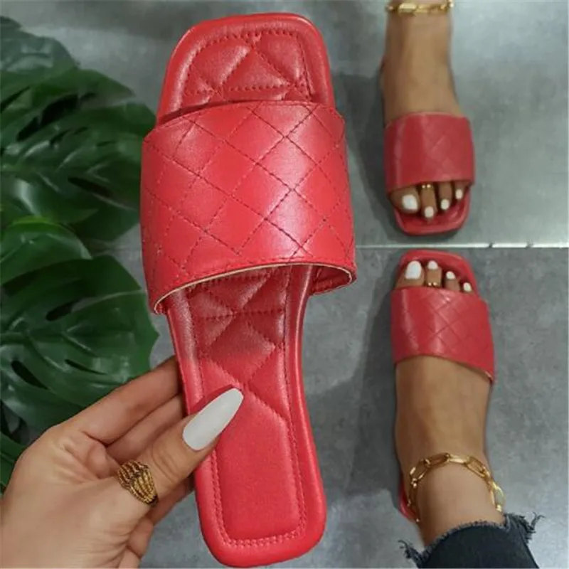 

Women Summer Leather Soft Slippers Red Fashion Sandals New Women Casual Comfortable Outdoor Beach Flat Women's Sandals