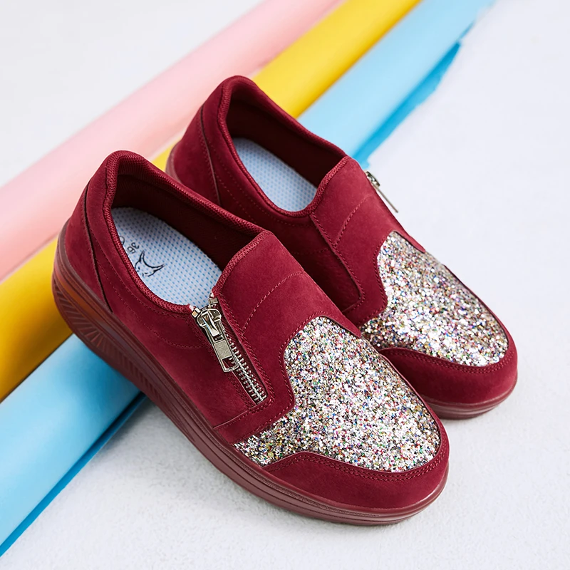 Женские кроссовки на танкетке брендовая спортивная обувь стройнящие