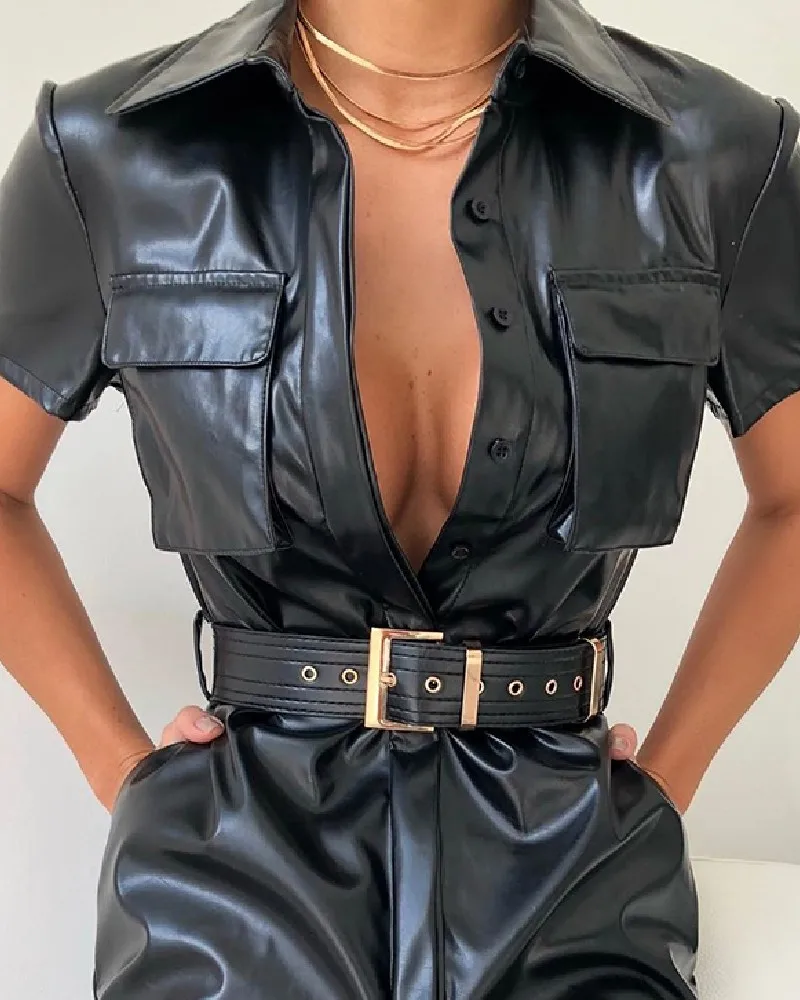 Высококачественное платье-рубашка из искусственной кожи с поясом и коротким