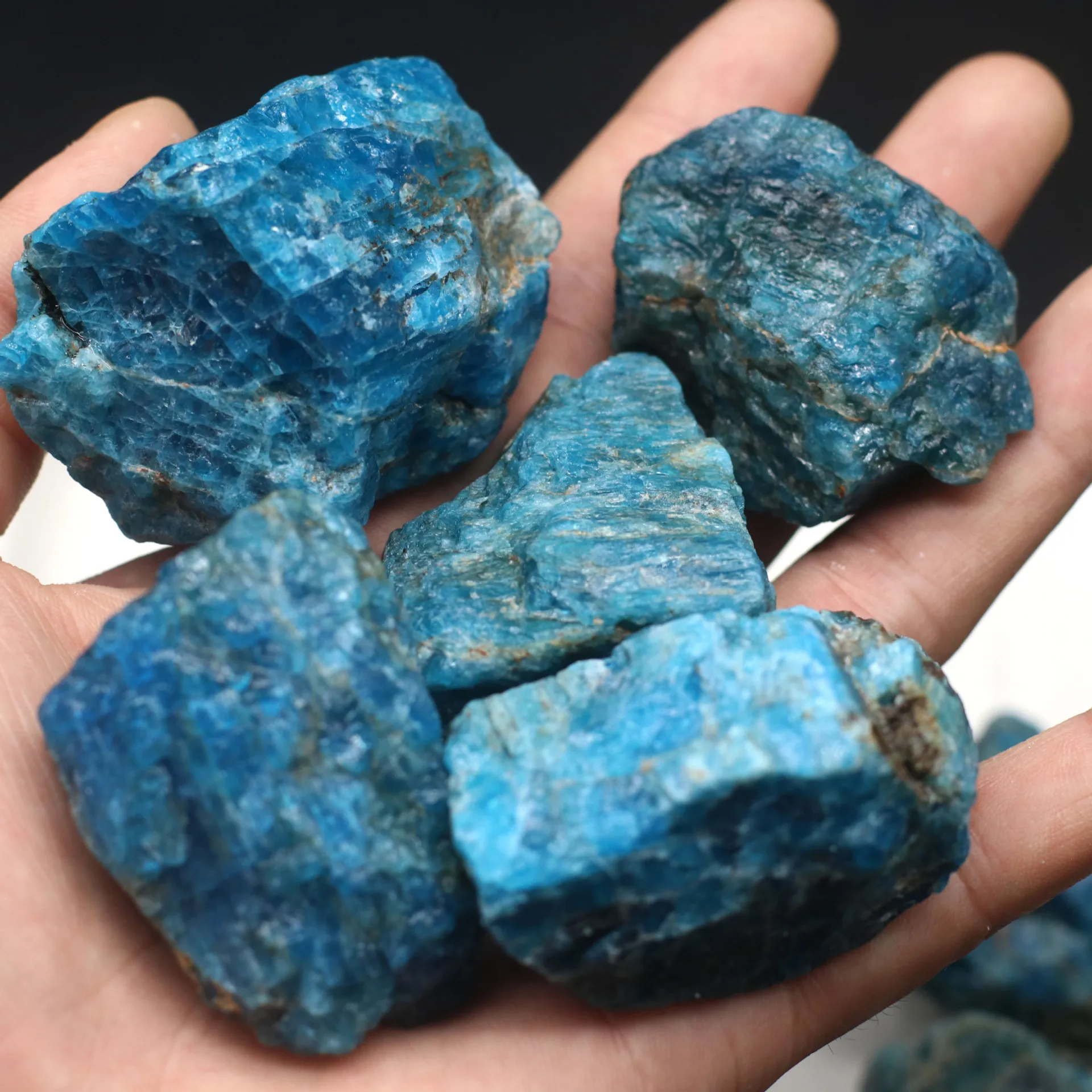 

1PC Natural Blue Apatite Crystal Quartz Ore Mineral Home Decoration Reiki Healing Rock Energy Rough Stone Specimen Gem Ornament