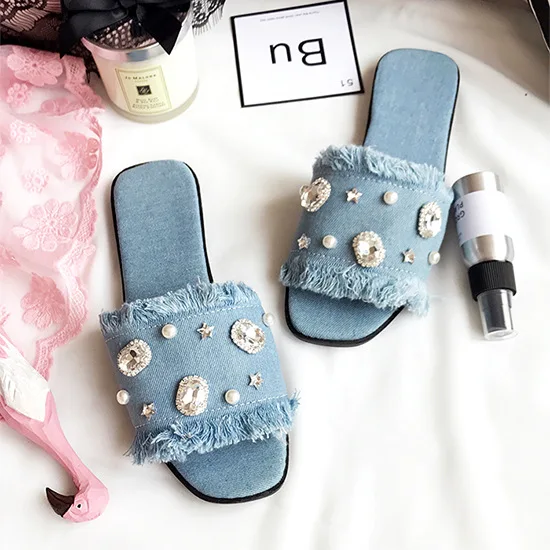 Женские шлепанцы на плоской подошве Новинка 2019 года летние пляжные джинсовые