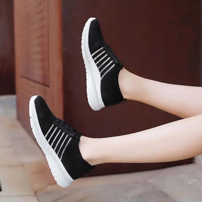 

High Top Sneakers High Ankle Women Sport Shoes Luxury Designers Running Girl Daily Wear Sports Shoes Ladies Sho Tennis Bots New