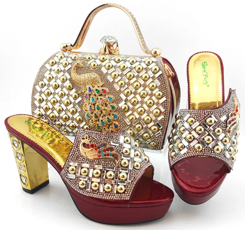 Итальянские туфли и сумочка в комплекте комплект из обуви сумки африканском