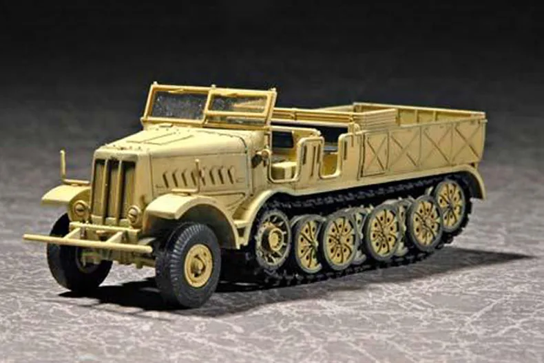 

Trumpeter 07252 1/72 Sd.Kfz.9 Schwere Zugkraftwagen 18t Late Version Semi Tracked Tractor Plastic Assembly Model Kit