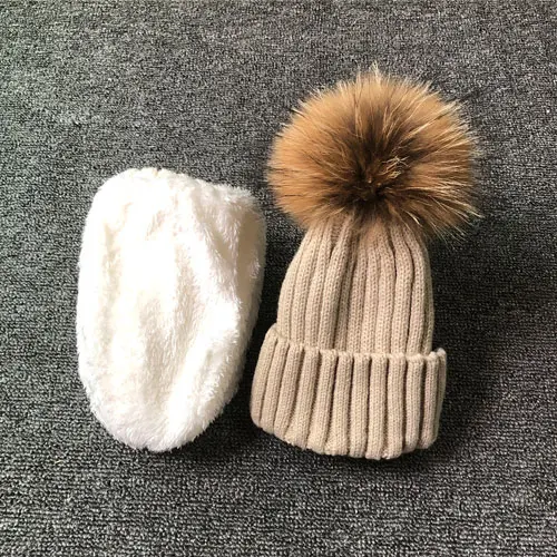 khaki hat Детские зимние шапки, модные вязаные шапки Skullies, Детские шапочки для мальчиков и девочек, шапки с помпоном из натурального меха енота, Комплект детских шапок и шарфов - Цвет: khaki hat