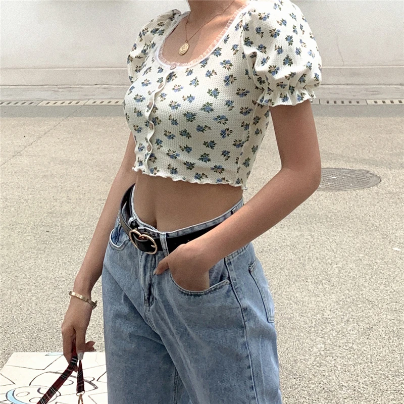 

Women Summer Floral Printed T-Shirt Puff Sleeve U-Neck Buttons Slim Exposed Navel Shirt Top Ladies Fashion Sweet Clothes