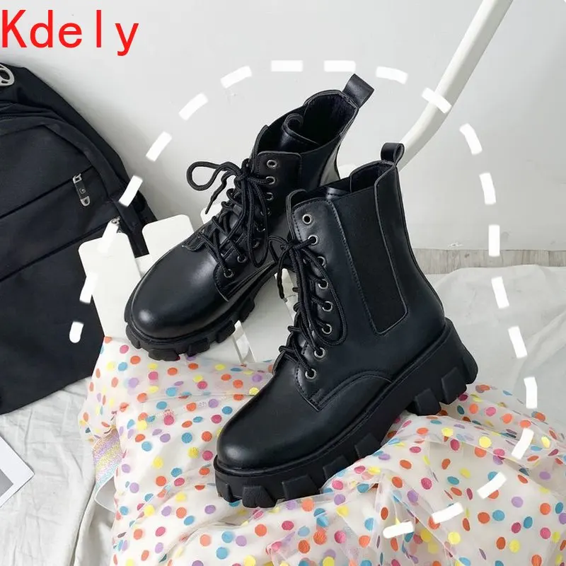 2020 г. модные мотоциклетные ботинки обувь на танкетке женские из искусственной