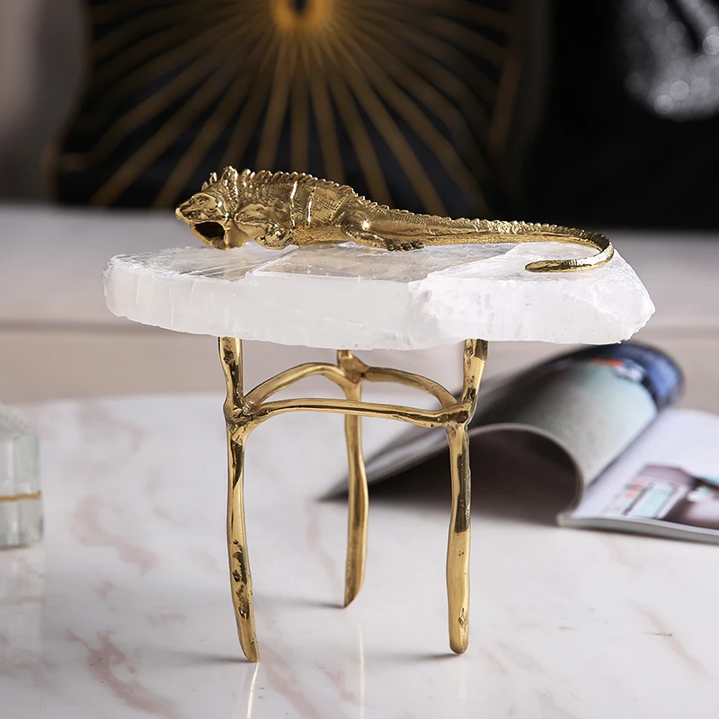 

Luxurious Copper Alizard Crawling On Natural Crystal Stone Statue Home Room Decor Crafts Room Objects With Metal Frame Figurines