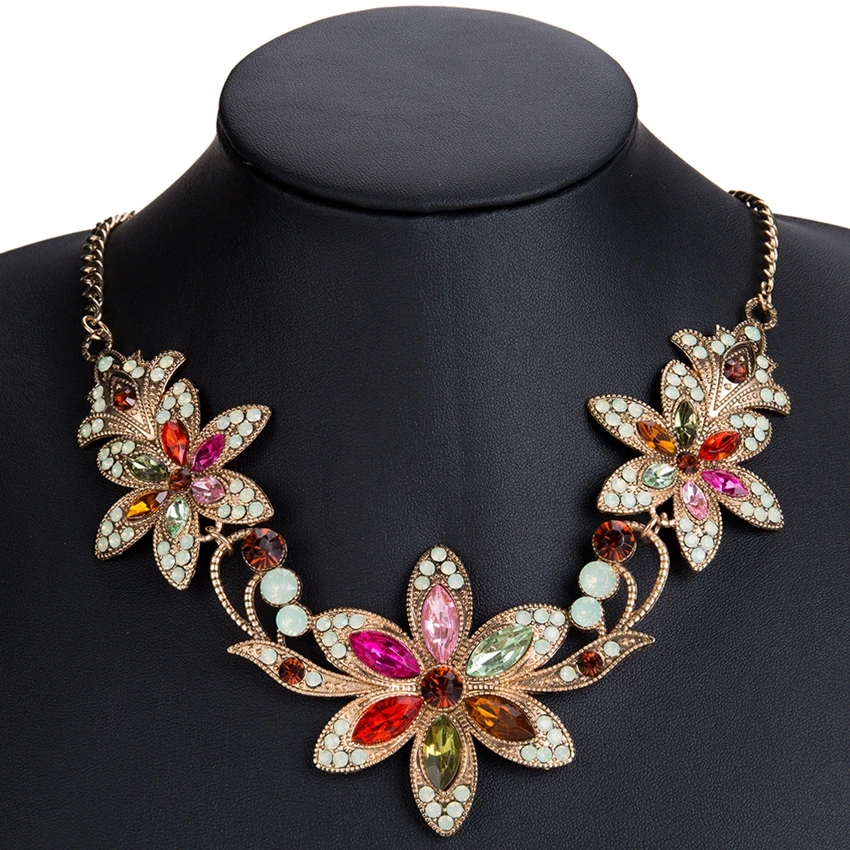 DiLiCa Elegant Flower Statement Necklace for Women Vintage Rhinestone Maxi Necklaces &amp Pendants Bib Jewelry | Украшения и