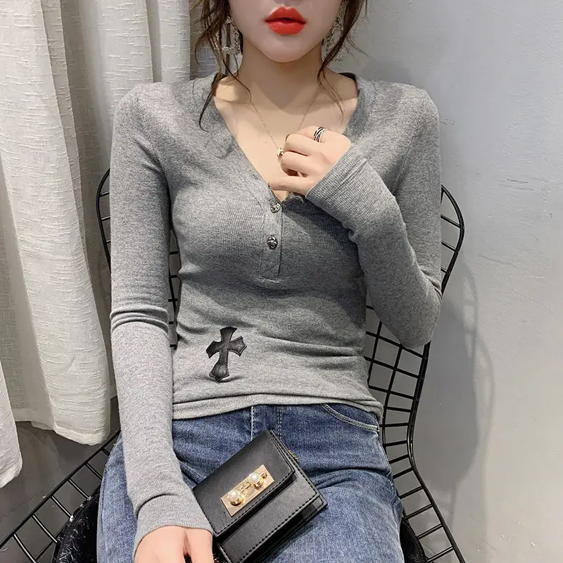 

Spring and Autumn New Sexy Deep V Low Chest Long Sleeve T-shirt Female Korean Joker Tight Shirt Women's Backing Shirt Top