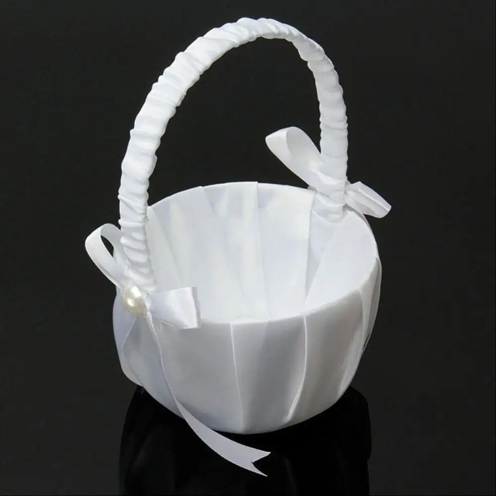 

Romantic White Satin Bowknot Pearl Flower Girl Basket Wedding Party Decoration Wedding Ceremony Supplies Portable Flower Basket