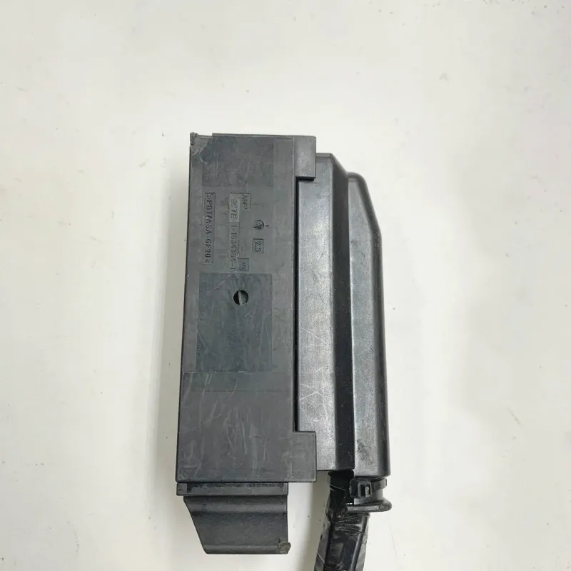 

4F 0 973 863DE 30Pin Car Electronic handbrake computer plug with wire for Volkswagen Audi