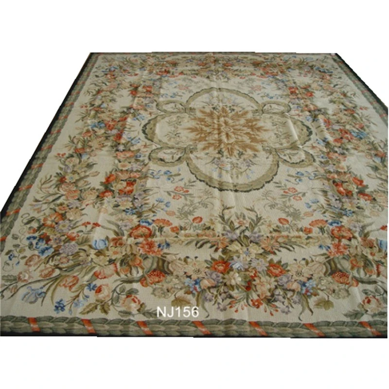 Рисунок 4 - Сшитое вручную цветочное Needled