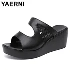 YAERNIженская летняя обувь; Коллекция 2020 года; Цвет белый, черный; Модная кожаная обувь из сетчатого материала; Обувь на платформе; Большие размеры; Пляжные шлепанцы для женщин
