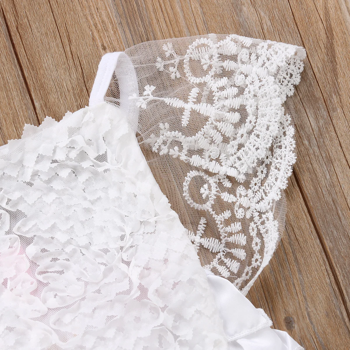 Однотонные кружевные комбинезоны с коротким рукавом и оборками для маленьких