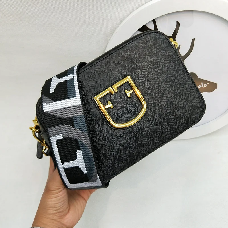 Женская сумка на одно плечо из натуральной кожи с широким плечевым ремнем и