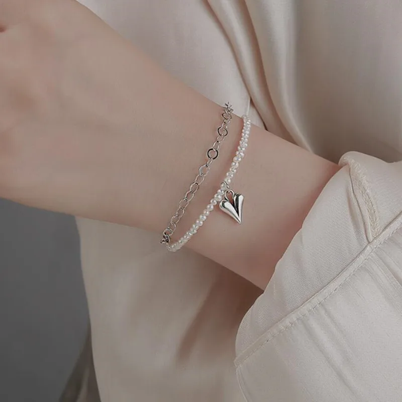 Модный двухслойный жемчужный браслет с бусинами и кисточками в форме сердца для