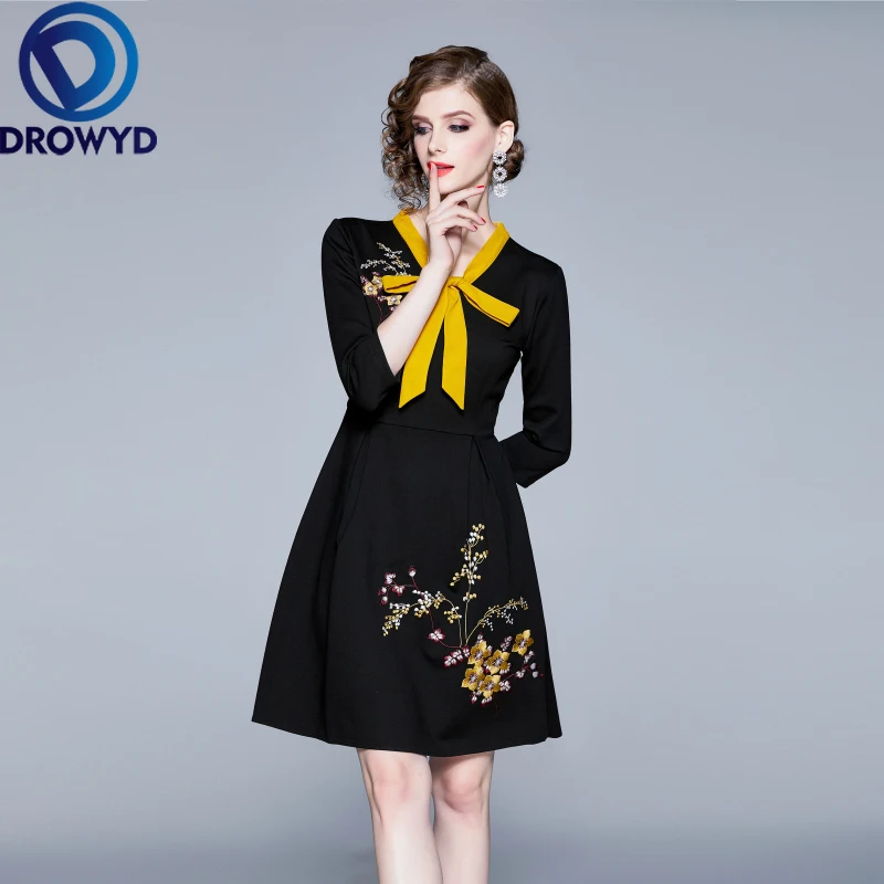 

Autumn Embroidery Slim Midi Dress for Women Casual Black Long Sleeve Floral Dress Fashion Elegant Club Party Dresses Vestidos