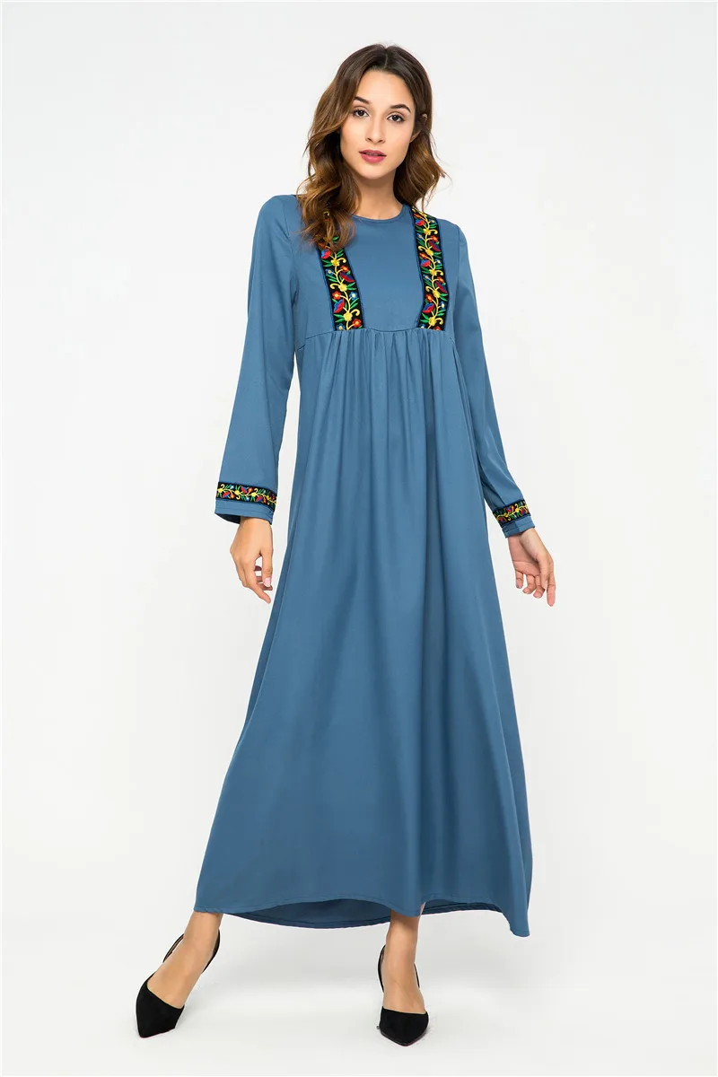 

Kaftan Abaya Dubai New Fashion Simple Blue Embroidered Loose Round Neck Long Sleeve Big Pendulum Type Women's Long Muslim Dress