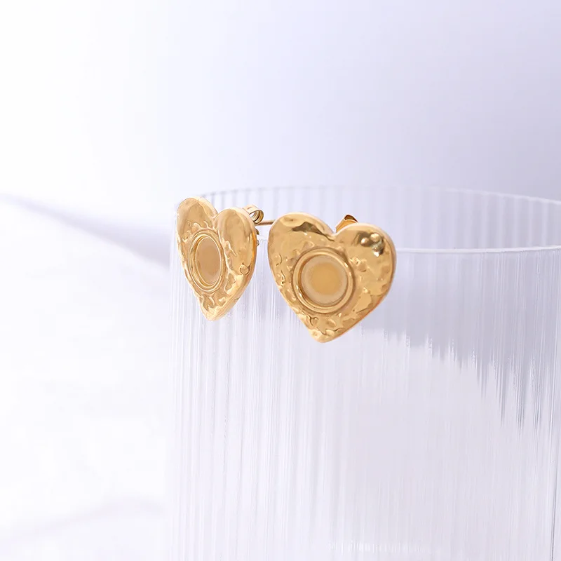 

Gaku New Simple TikTok Style Popular Irregular Peach Heart Titanium Steel Plated 18K Real Gold Earrings Women's Jewelry