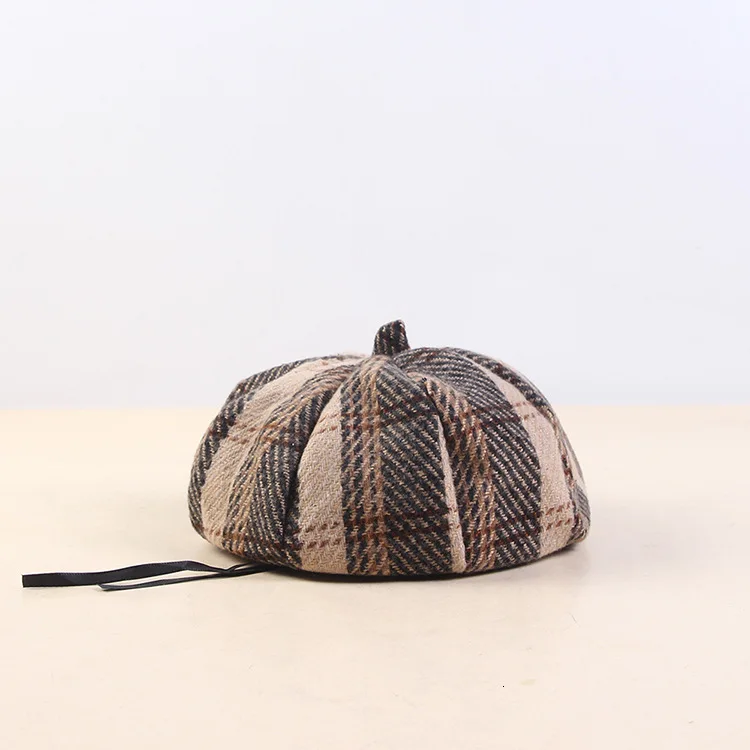 

Female Autumn Winter Students Casual Fashion British Beret Wild Pumpkin Hat Plaid Painter Hat New Tide Outdoor Warm Hat