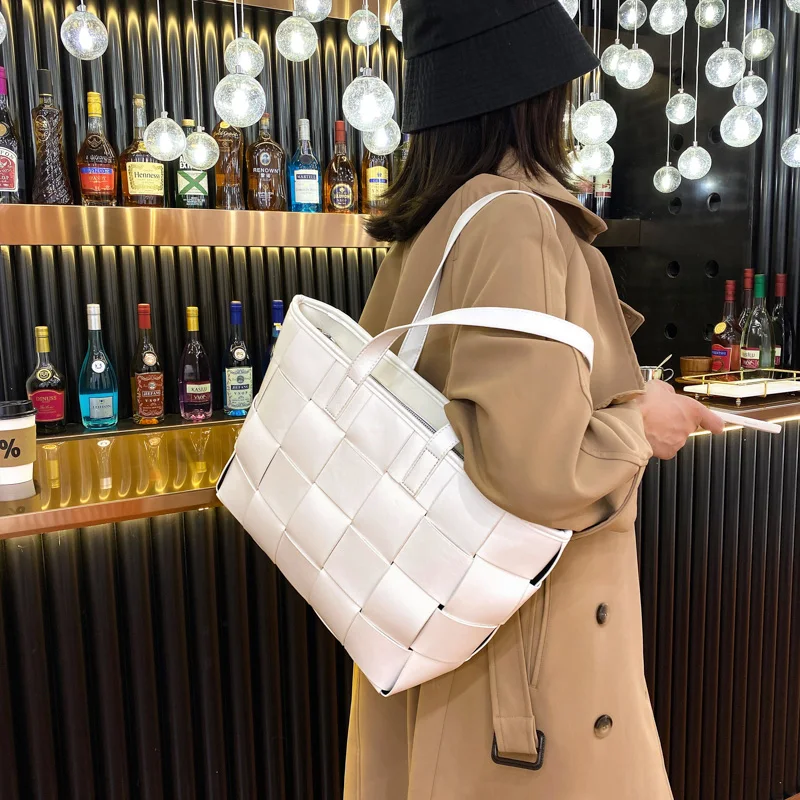 

Fashion Women Pu Leather Handbags High Quality Ladies Shoulder Bag Designer Female Weave Tote Bag Casual Women Messenger Bags