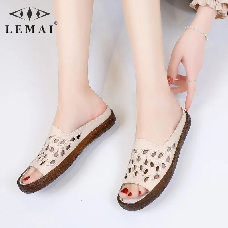 

Ladies Summer Hollow Casual Slipper Sandals Comfortable Light Height Slip on Shoes Size 35-40 Women Outdoor Beach Slippers