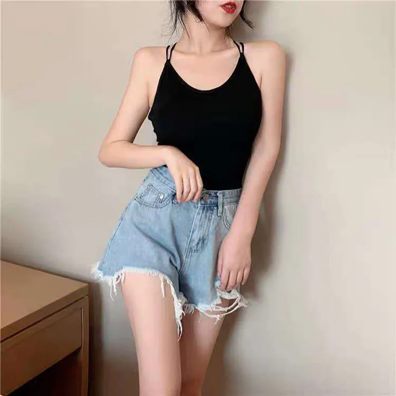 

1pc Fashion Women's Beauty Back Cross Strap Fitness Wear With Chest Pad Gathering Vest Casual Tank Top