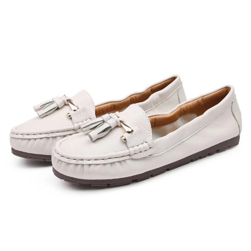 Женская обувь коллекция 2019 года лоферы с закрытым носком бахромой мягкая на