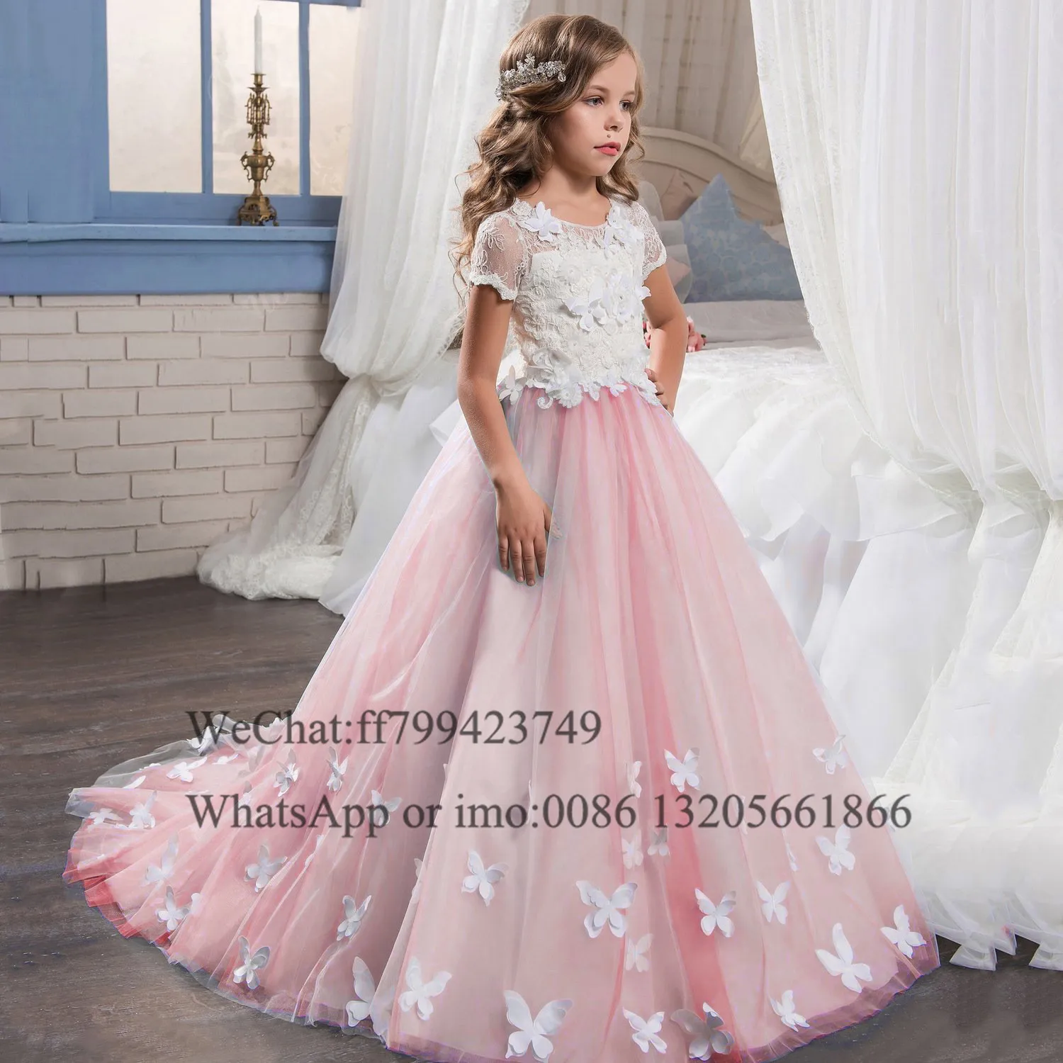 

2021 Short Sleeve Flower Girls Dresses Long Lace A-line Butterflies Sweep Train O-neck Little Kids Birthday Dress Party