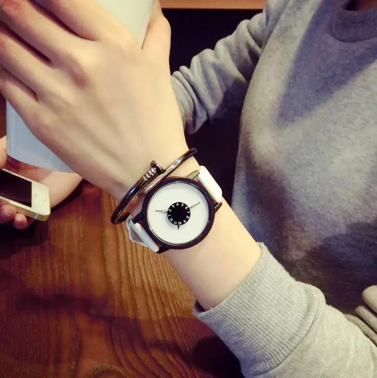 Популярные модные креативные часы женские и мужские кварцевые с уникальным
