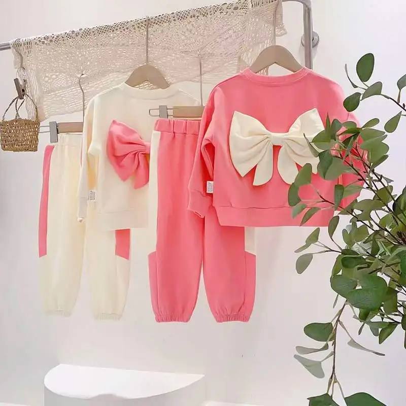 

Комплекты одежды для маленьких девочек Menoea с бантом, новинка 2021, корейский стиль, Осенние милые ушные топы, лоскутные брюки, костюмы из 2 пред...