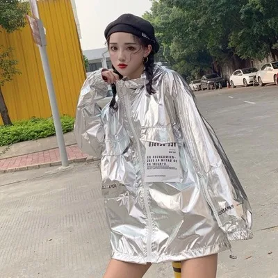 Серебристый Harajuku Женская красочная Повседневная куртка летняя Блестящая Глянцевая куртка с капюшоном Солнцезащитная верхняя одежда серебристо-белый розовый верхняя одежда плюс размер Femme - Цвет: Серебристый