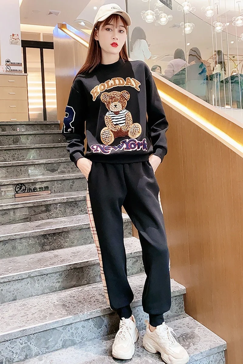 

European Station Casual Fashion Sweater Sports Suit Spring and Autumn 2021 New Net Red Temperament High-end Suit
