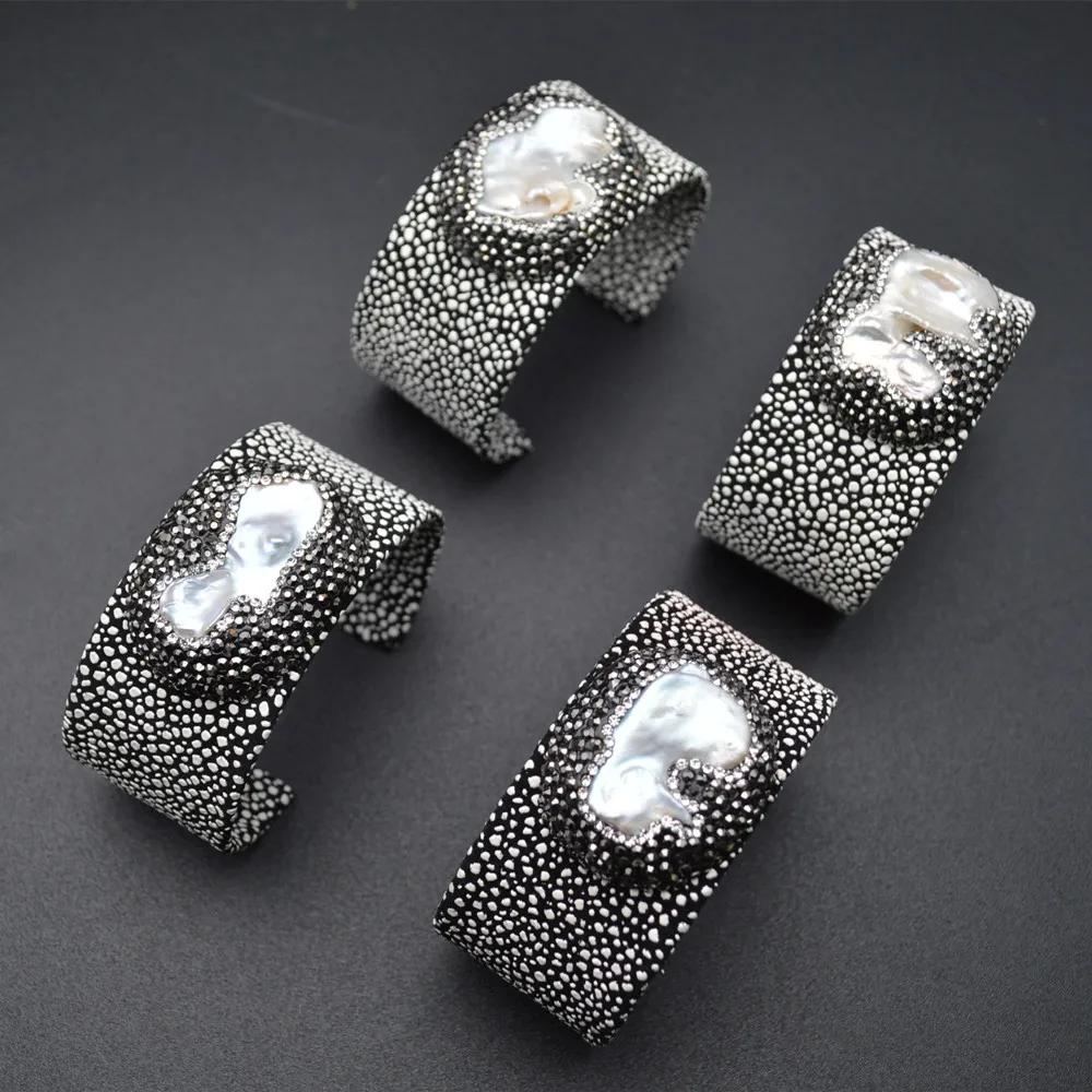 Натуральный пресноводный жемчуг серый цвет белое пятно черная кожа Ширина 30 мм