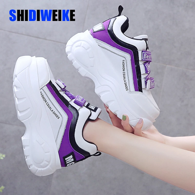 Женские кроссовки на платформе повседневные кожаные танкетке 7 см 956|Женские и