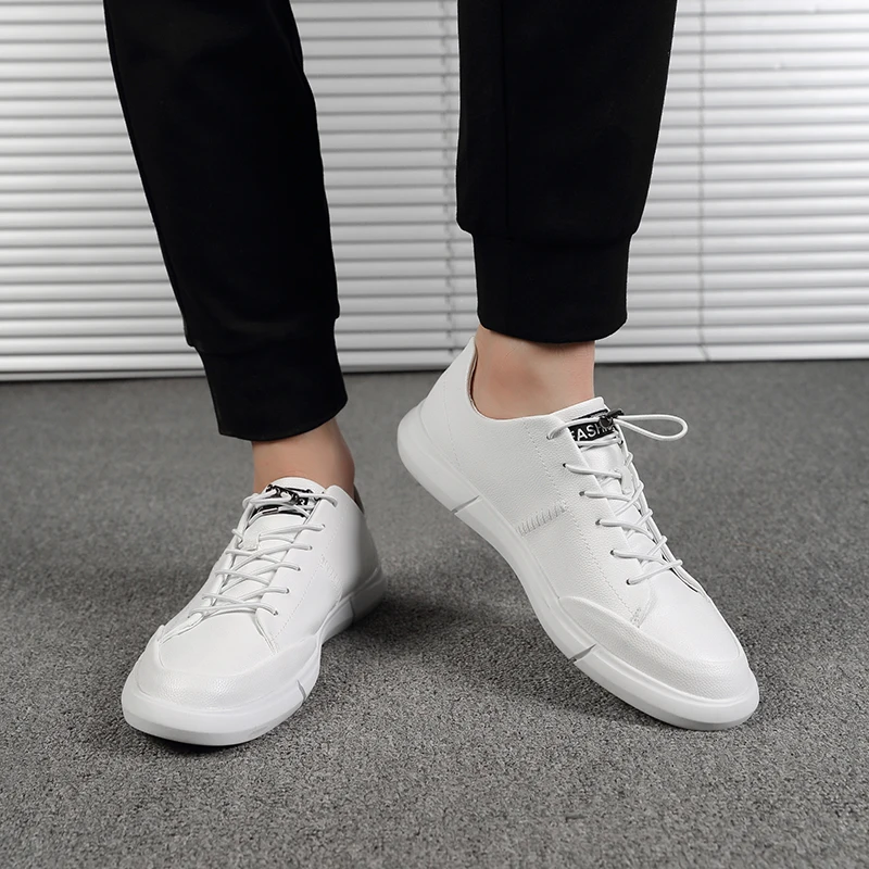 Кроссовки мужские из натуральной кожи мягкие модные туфли простая обувь на