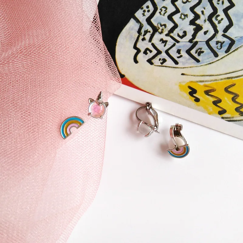 Серьги клипсы без пирсинга маленькие милые серьги с радужным единорогом для