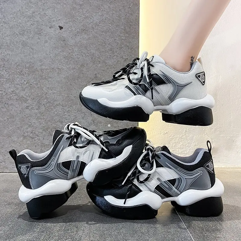 

Women Sneakers Vulcanize Shoes 2020 Korean Fashion New Female White black Platform Thick Sole Running Casual Shoe Woman mujer