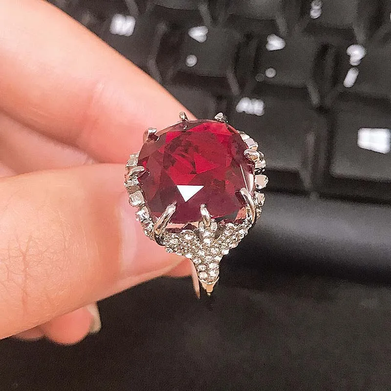 Очаровательные большие коктейльные кольца с красным камнем для женщин свадебный