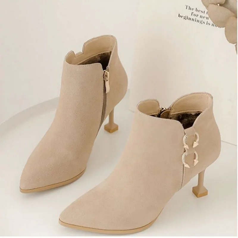 

Женские Классические ботинки на шпильке, с острым носком и боковой молнией