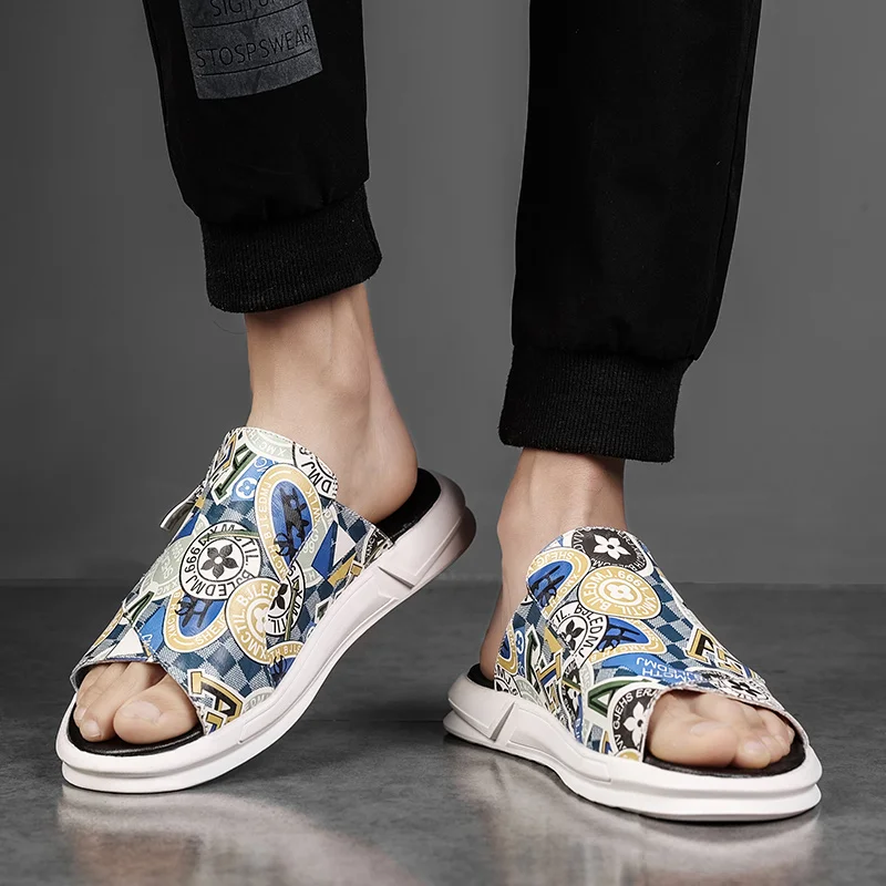 

Men's fashion sandals summer breathable light comfortable beach shoes men's casual versatile flat shoes men's luxury slippers