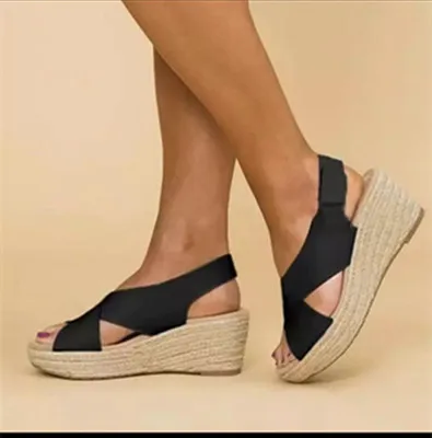

flat-bottomed large heels perennial 43 with muffin soles and hemp rope sandals in spring and summer