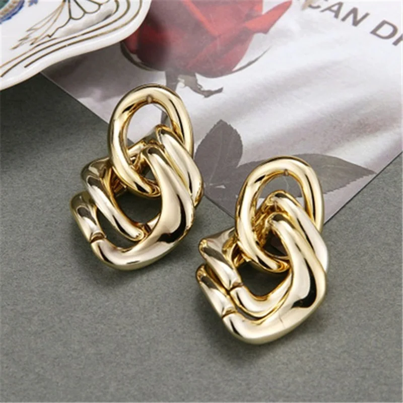 

2021 Creative Chain Thick Stud Earrings Summer Ear Jewelry for Women