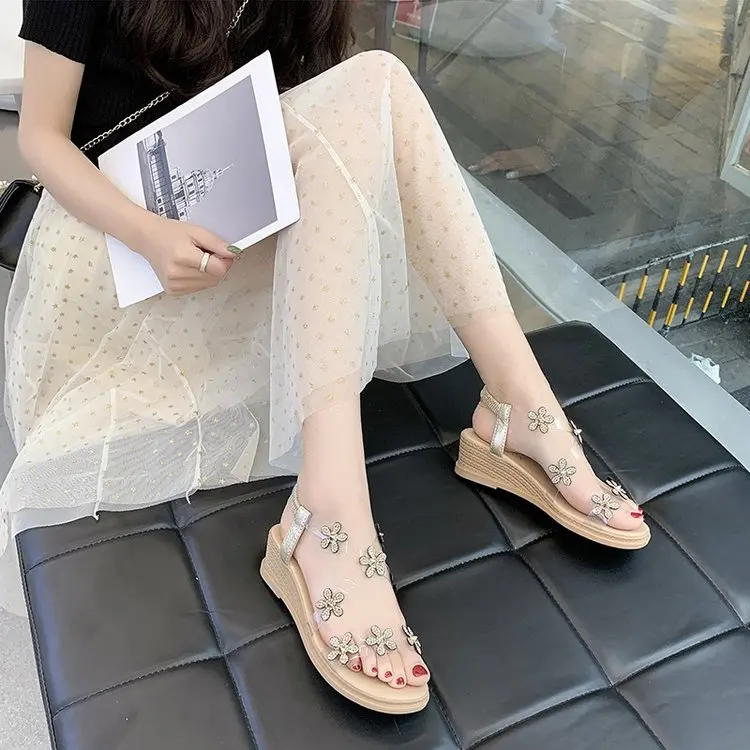 

Med Roman Sandals Clogs Wedge 2021 Summer Female Shoe Clear Heels Medium Gladiator Platform Rhinestone Girls Beige Fashion Comfo