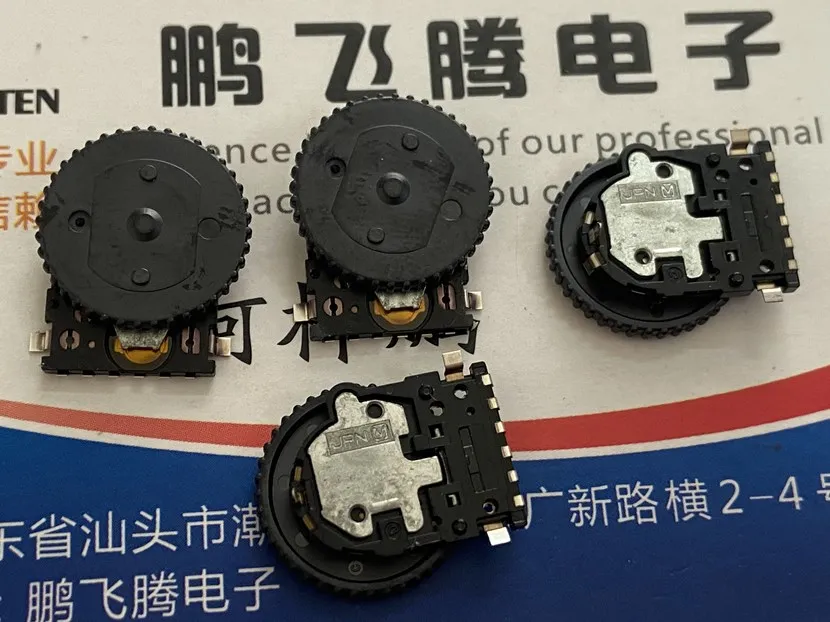 

1 шт. Япония EVQWKA001 Тайвань вращающийся кодировщик 360 ° циферблат 15-битный ролик с кнопкой переключателя