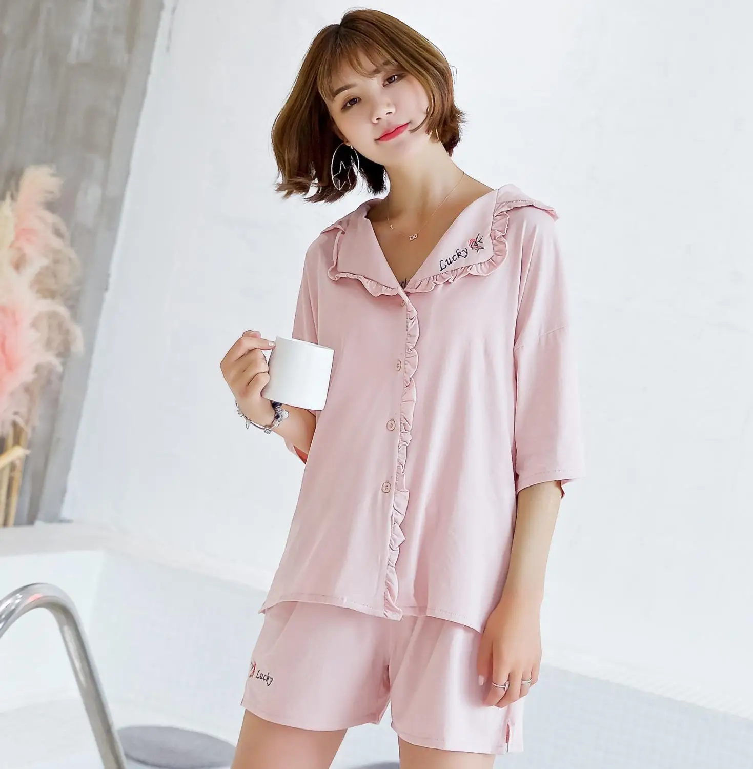 

Пижама женская хлопковая с коротким рукавом, комплект из двух предметов, с принтом растений, с милыми оборками, свободная удобная домашняя о...