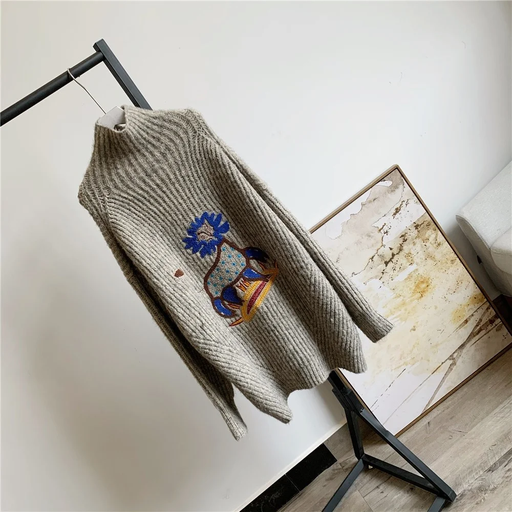 

Juice Snow 2020 Autumn New Cartoon Pattern Loose Jacquard Half-High Collar Mid-Length Sweater Women Loose And Thin