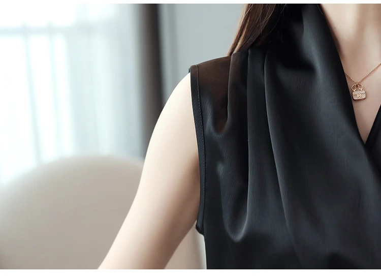 Блузка женская шифоновая без рукавов модная офисная белая рубашка с V-образным