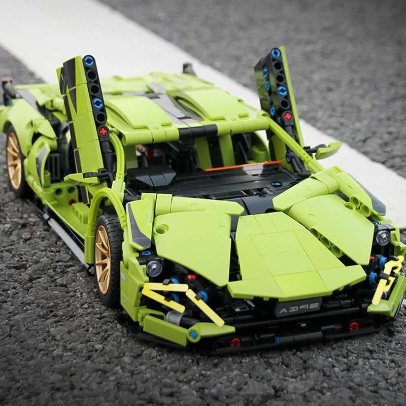 Высокотехнологичный механический спортивный автомобиль Bugatties технический